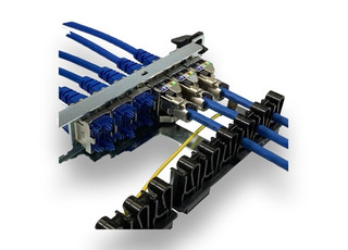 پچ پنل ۲۴ پورت CAT6 UTP لگراند